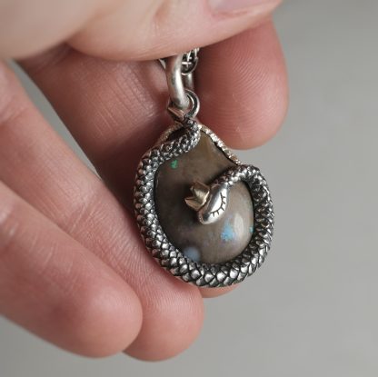 Mother snake - silver snake pendant with a 14k gold crown and Andamooka opal - Image 4
