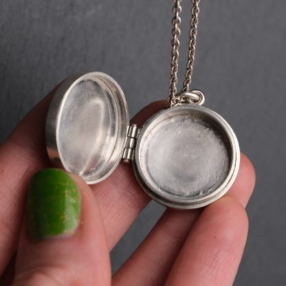 Locket - Image 5