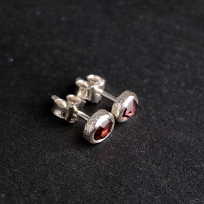 Zircon stud earrings I - Image 3