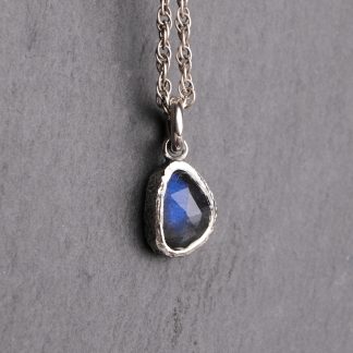 Labradorite pendant