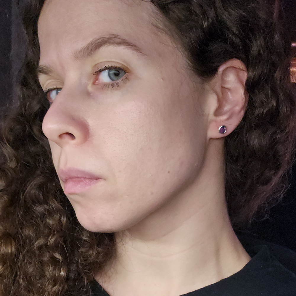 Sapphire stud earrings - Image 4