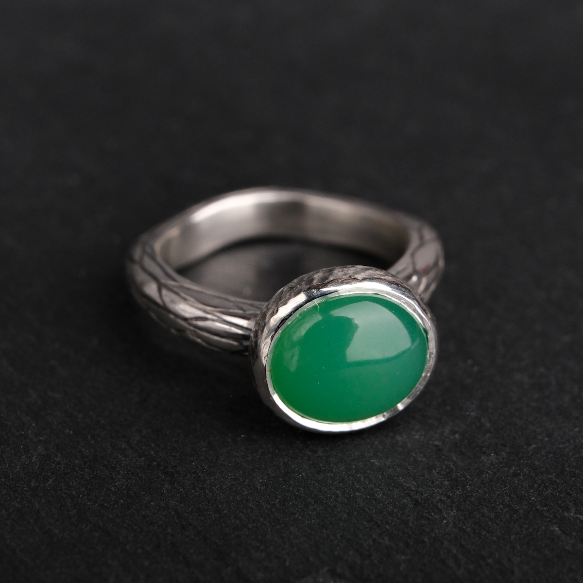 Twig ring with chrysoprase - US 5 (15.7)