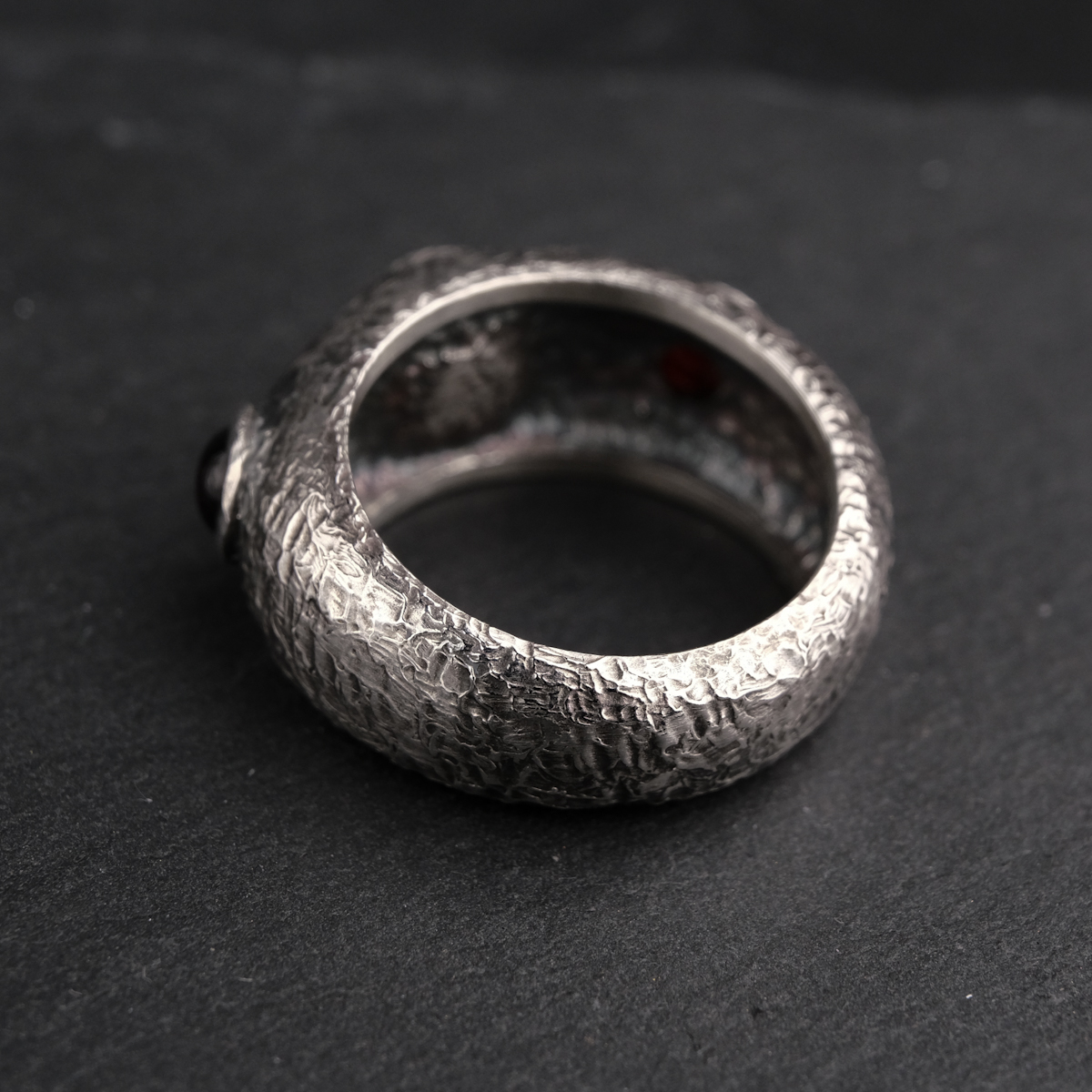 Ring with garnets and pearl - US 8 (18.2) - Image 5