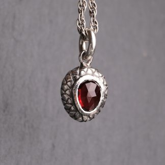 Snakeskin pendant - garnet